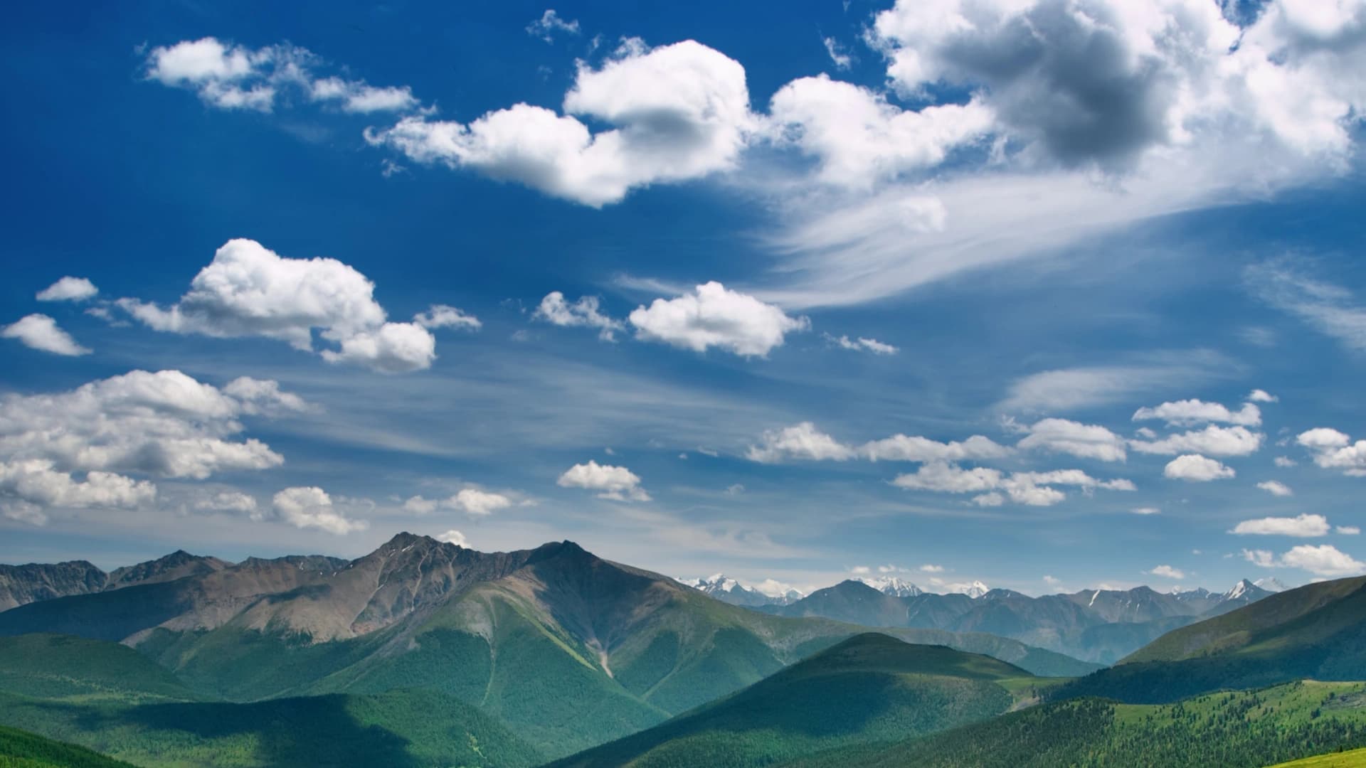 A mountain landscape featured on the Knuckles Valley website.